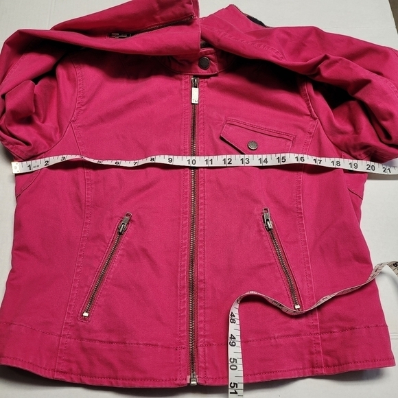 Tommy Hilfiger Pink Full Zip Crop Jean Jacket Size Medium - Picture 9 of 12